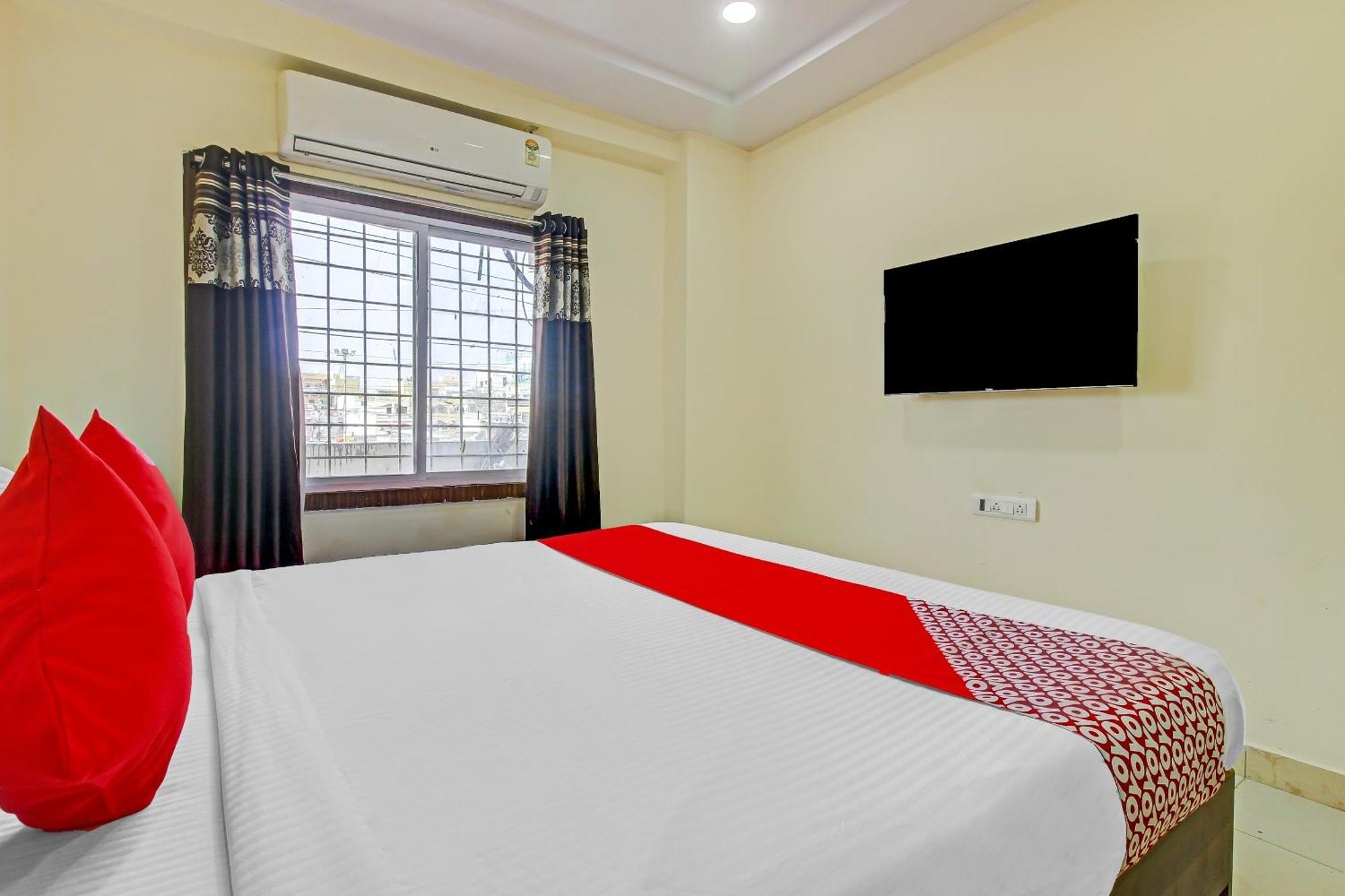 Hotel O Adhin Residency Hyderabad Exterior foto