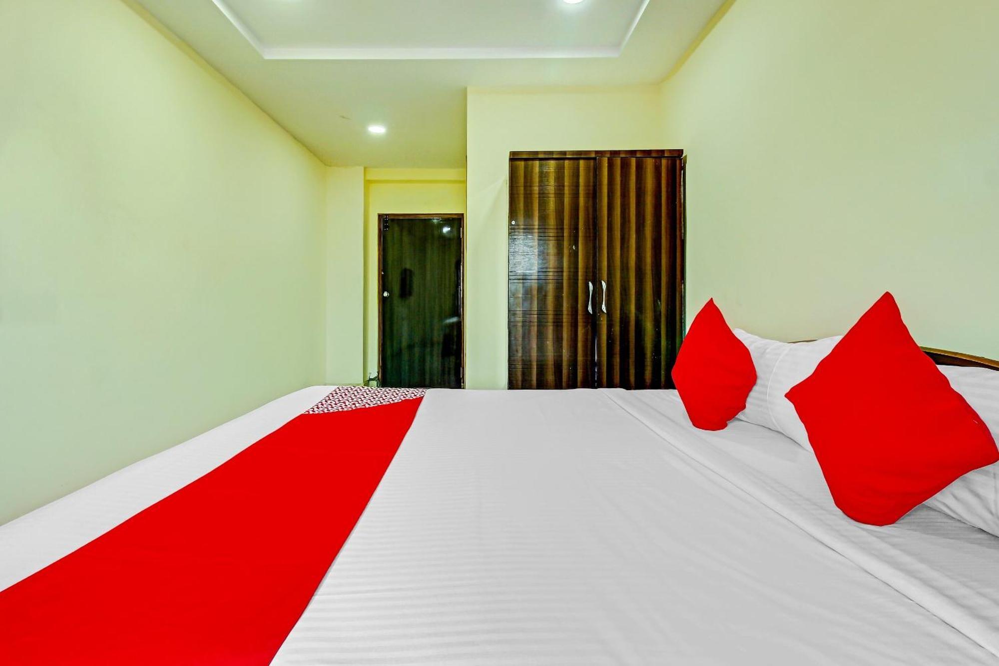 Hotel O Adhin Residency Hyderabad Exterior foto